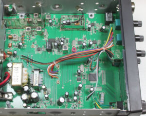 INTEK m_899vox — Composants